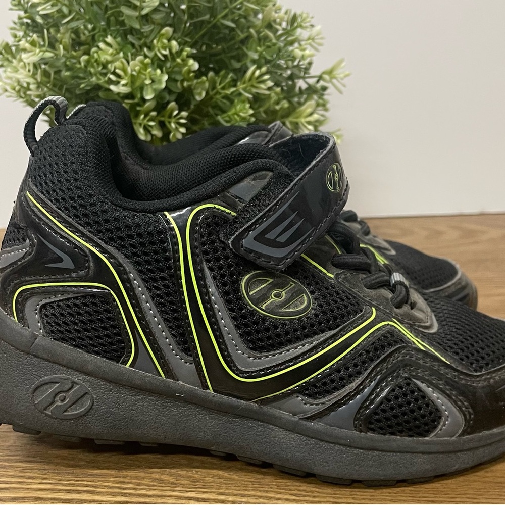 Kids Black and Neon Green Heelys